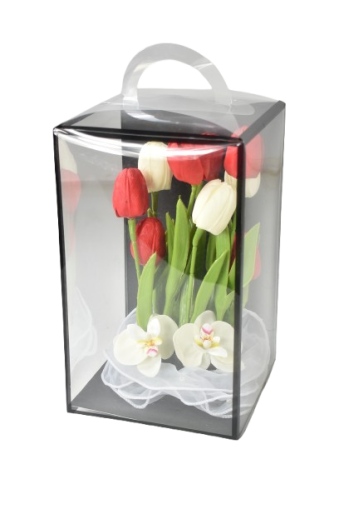Aranjament floral din flori de sapun r43
